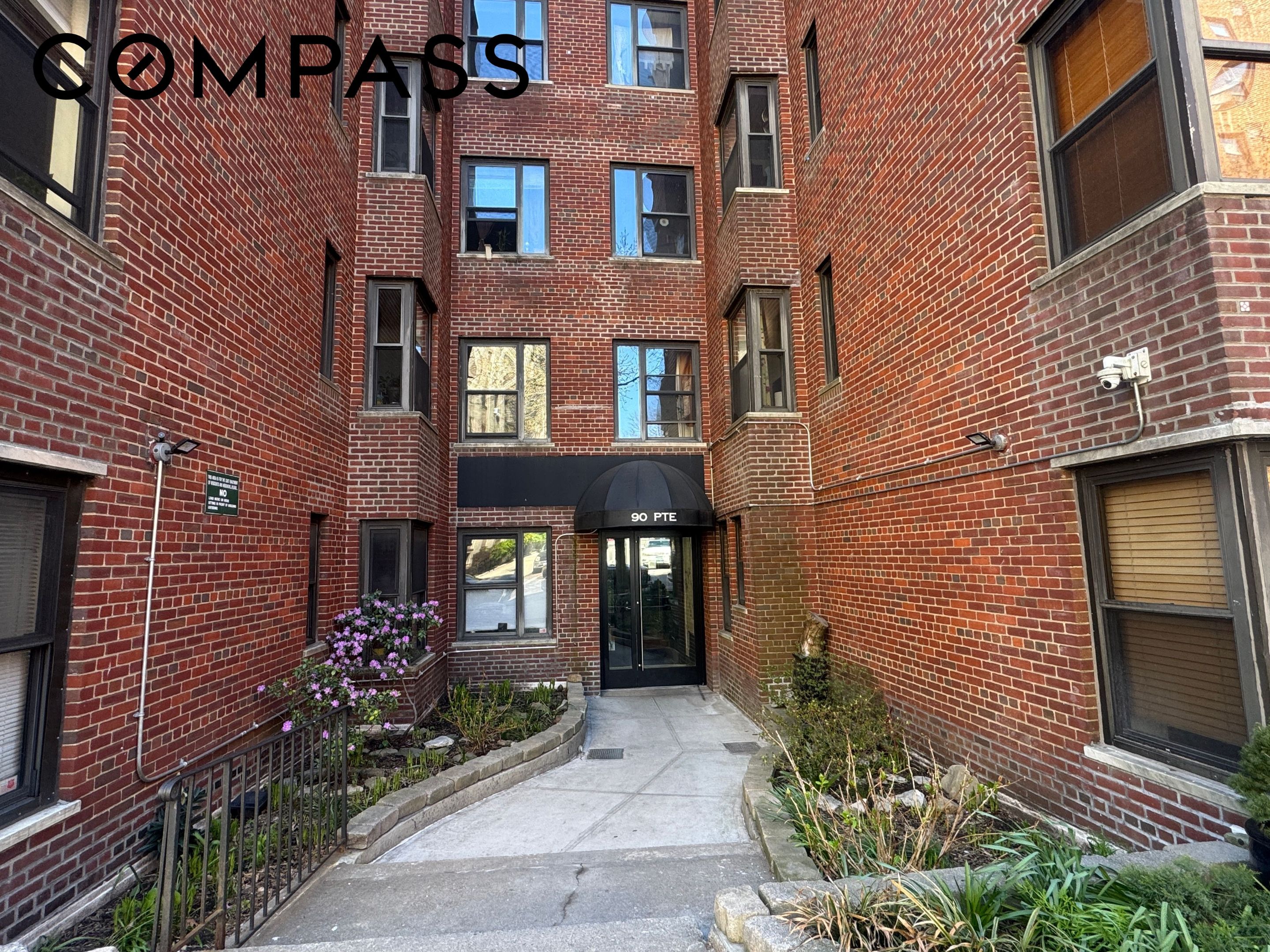 90 Park Terrace E 3b Property Photo 8