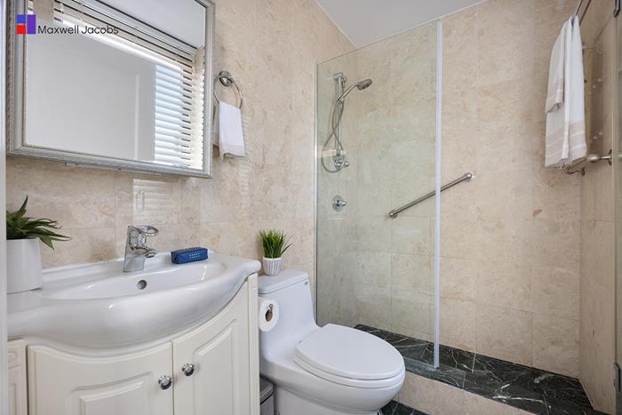 330 E 75th Street 19-c Property Photo 8