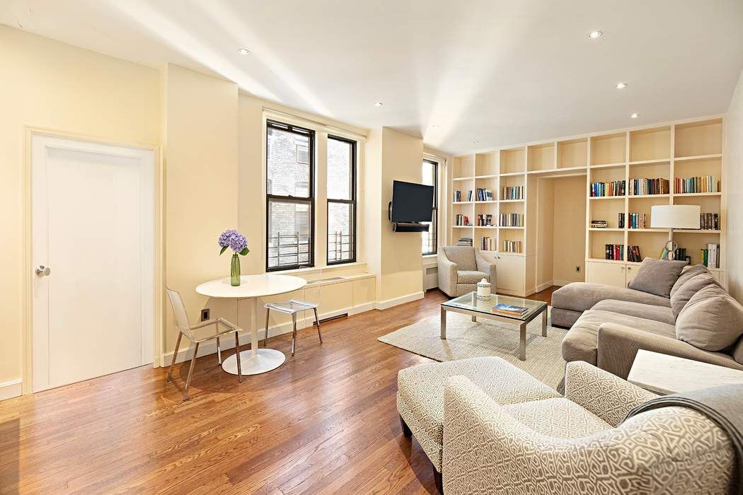 525 Park Avenue 10D Property Photo 1