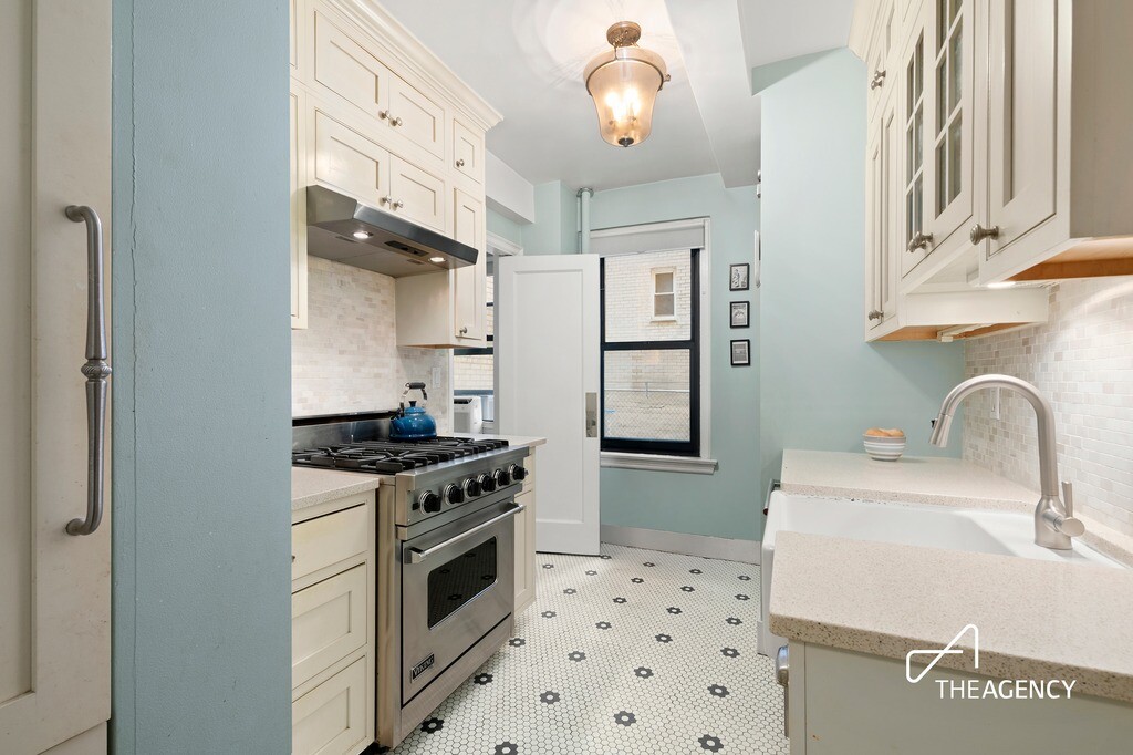 151 E 83RD Street 2A Property Photo 1
