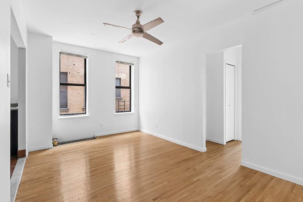 571-579 Academy Street 3b Property Photo 4