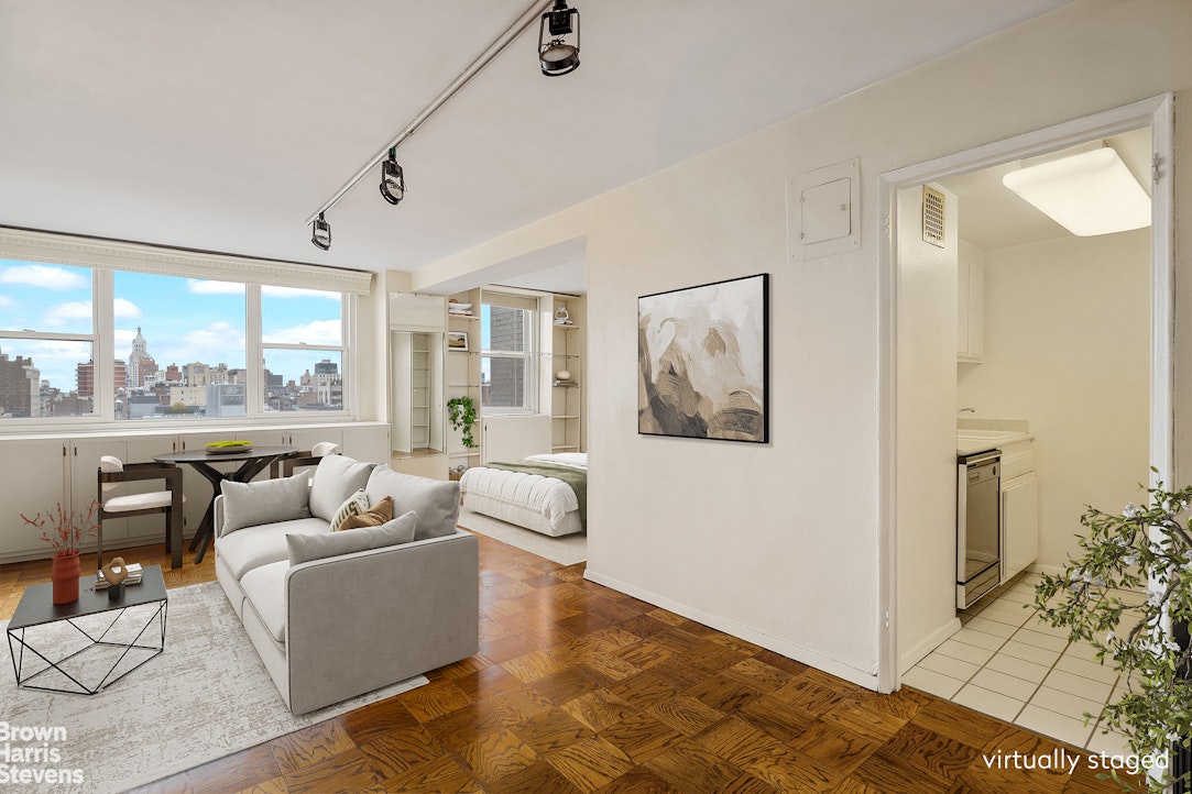 77 7TH Avenue 21A Property Photo 1