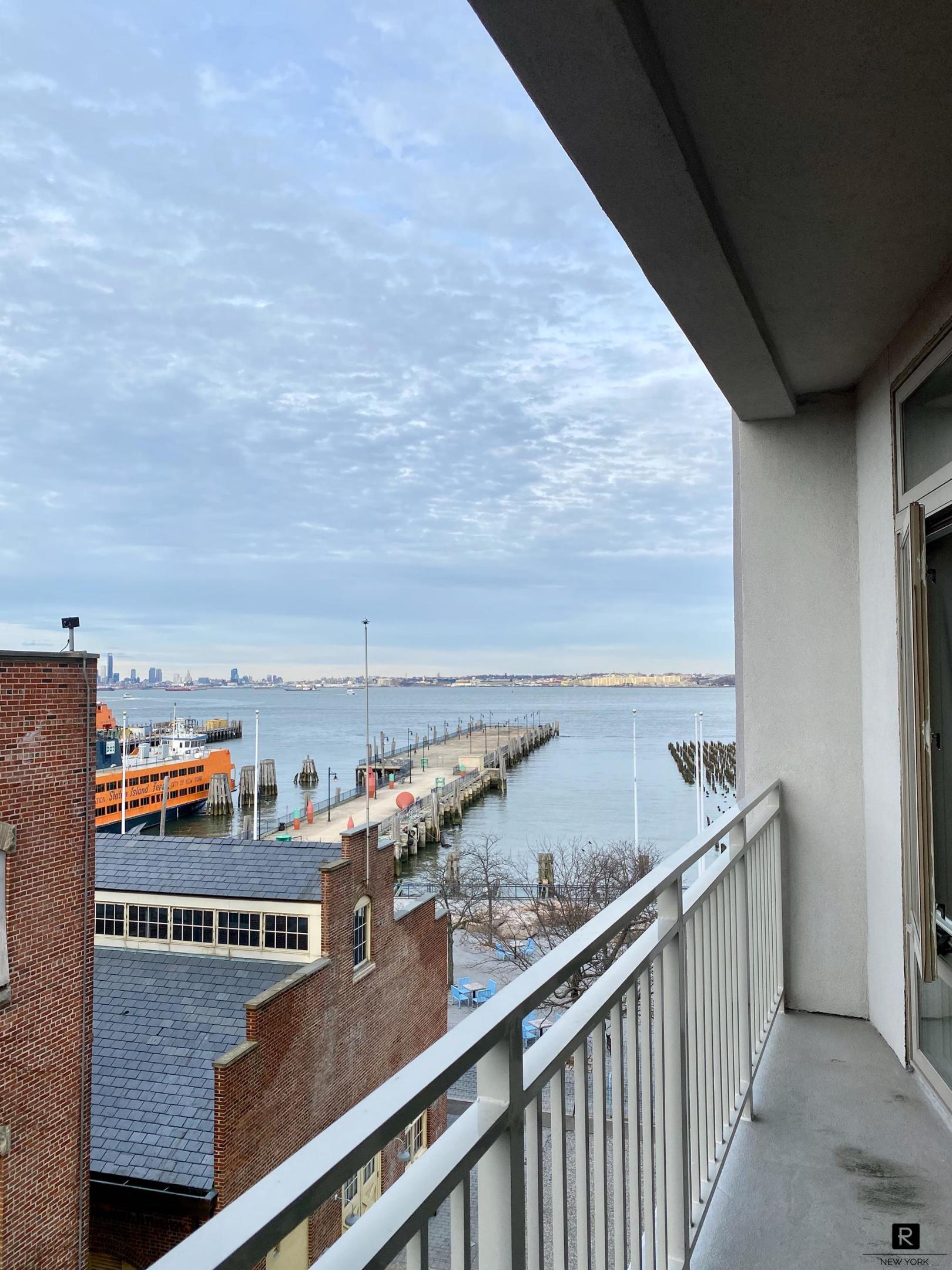 90 Bay Street Landing 4-j Property Photo 1