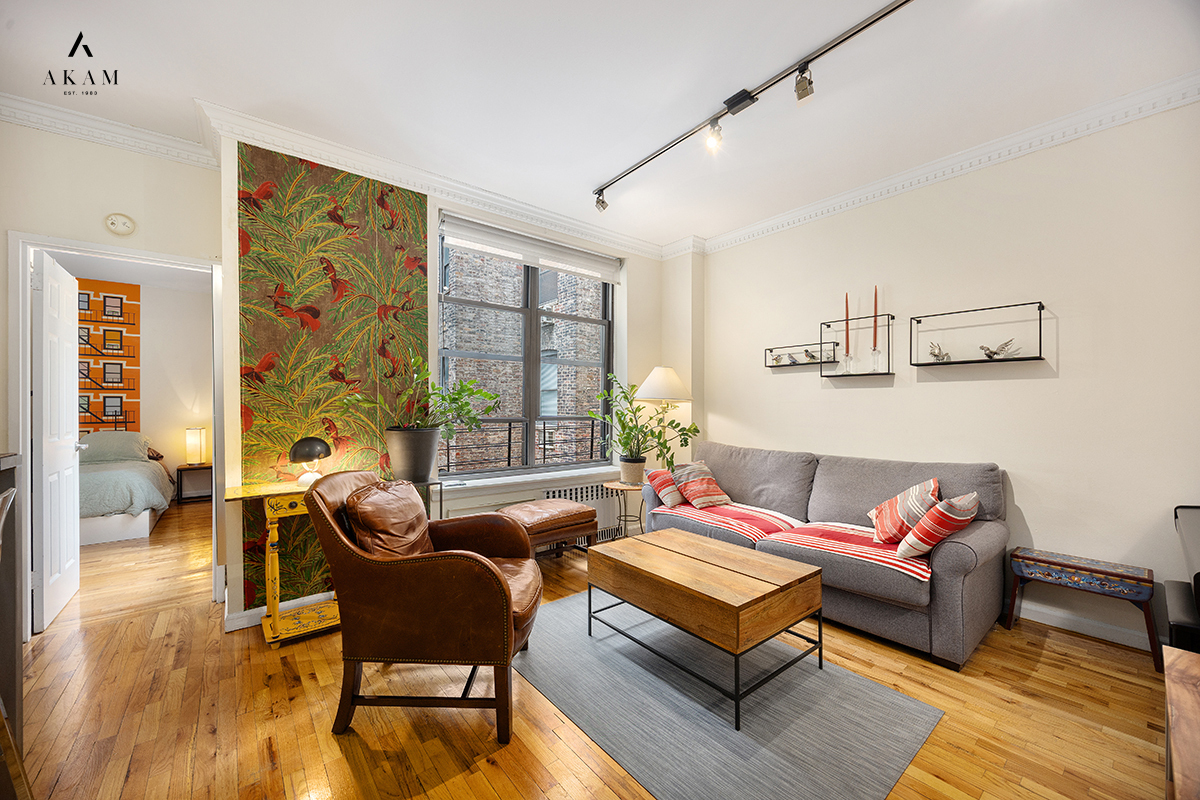 112 W 72nd Street 11-D Property Photo 1