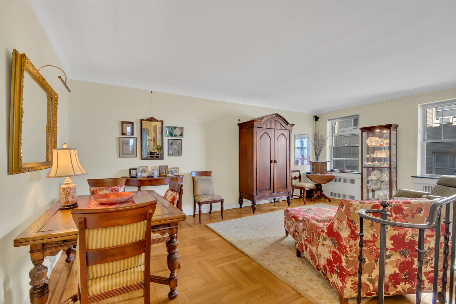 720 Fort Washington Avenue 5x Property Photo 6