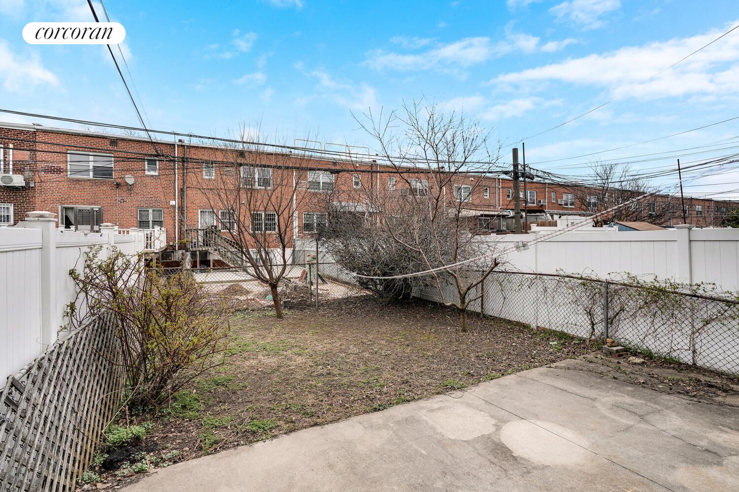 25-33 75th Street Property Photo 7