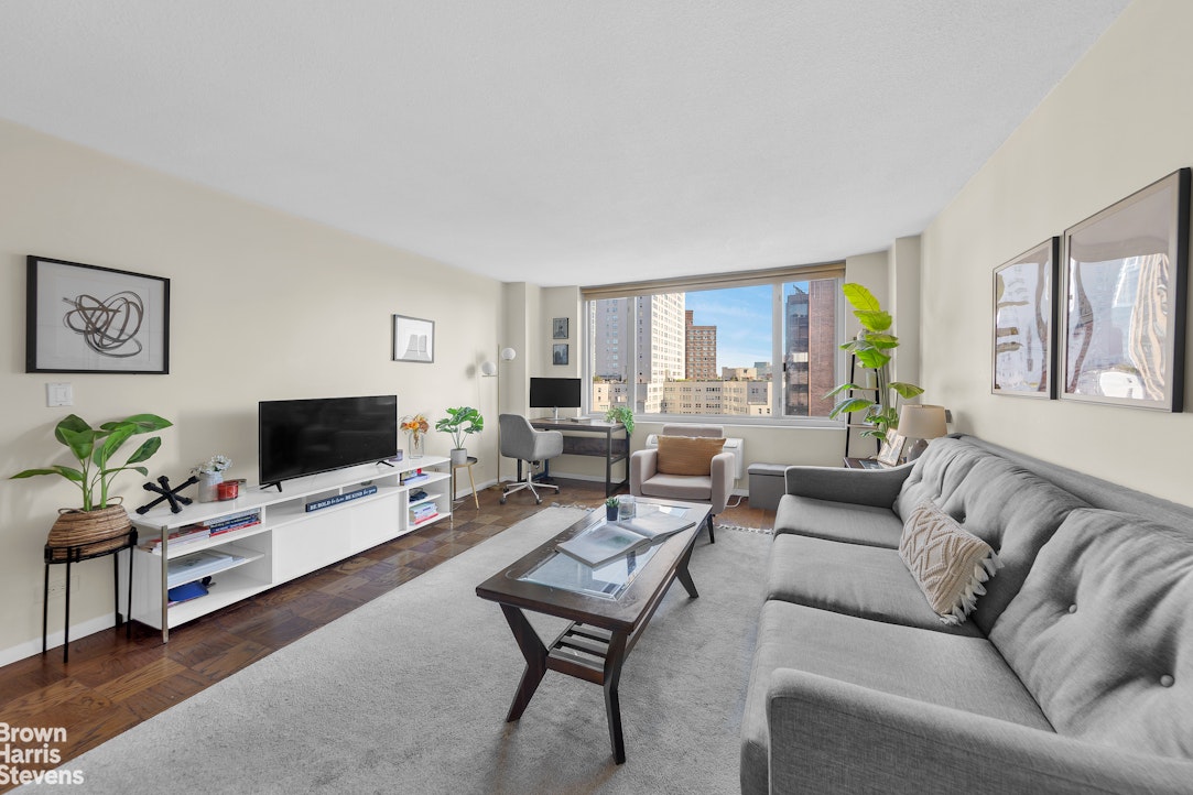 130 W 67TH Street 22H Property Photo 1