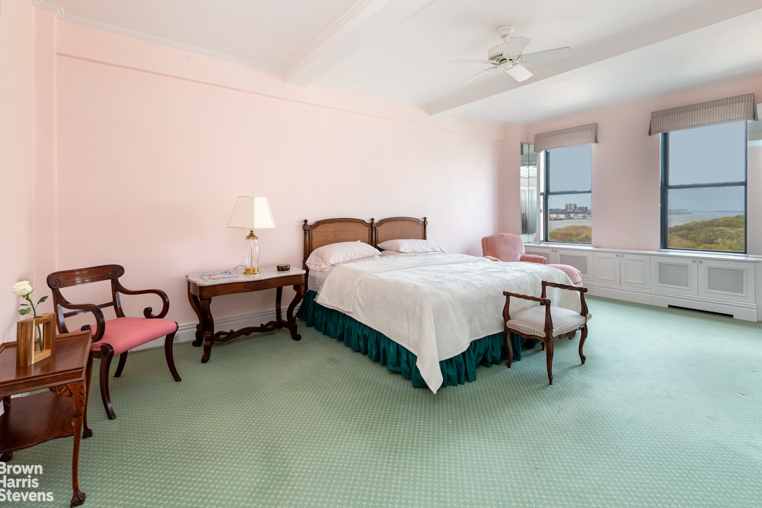 37 Riverside Drive 10b Property Photo 15