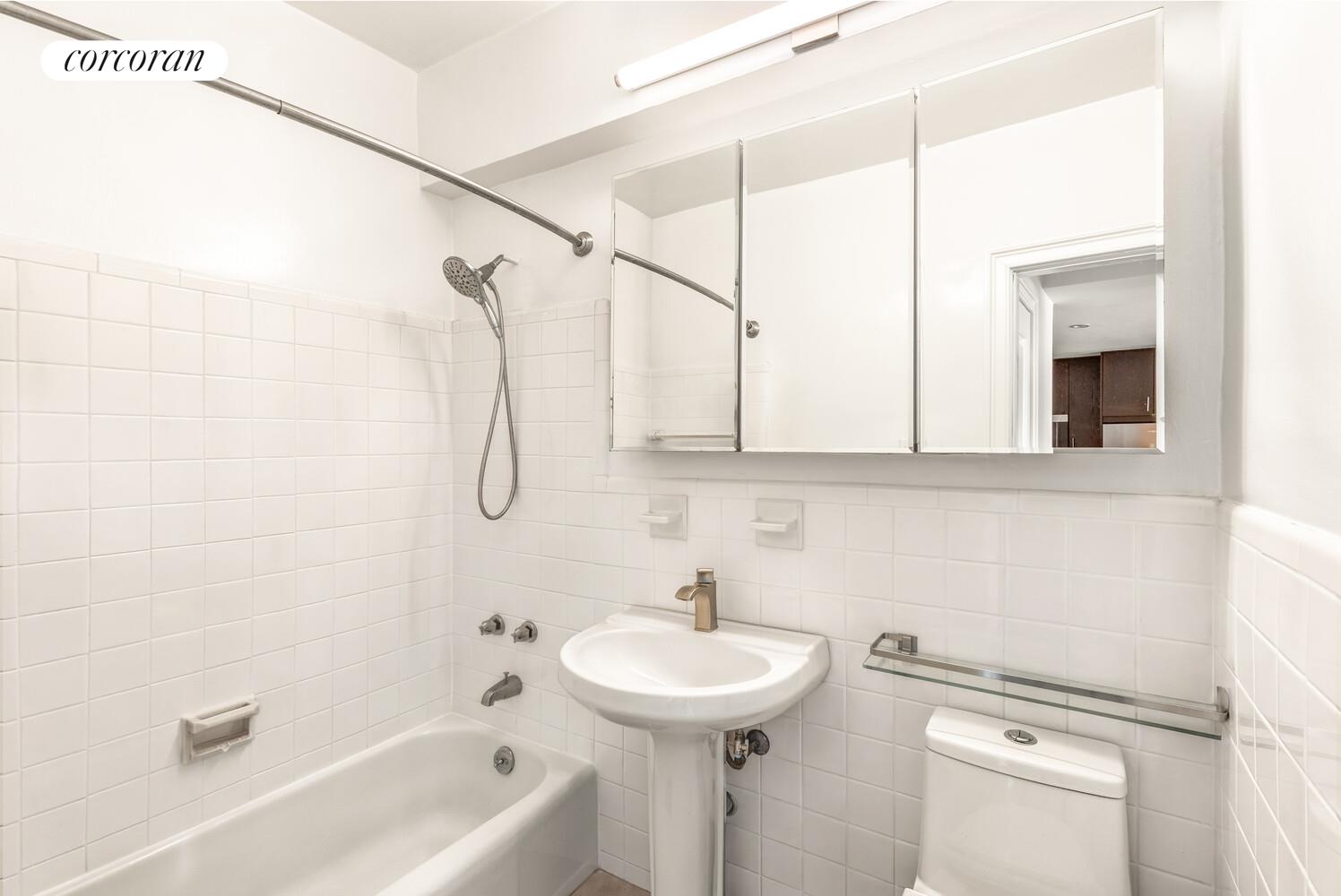 201 E 25th Street 17b Property Photo 5