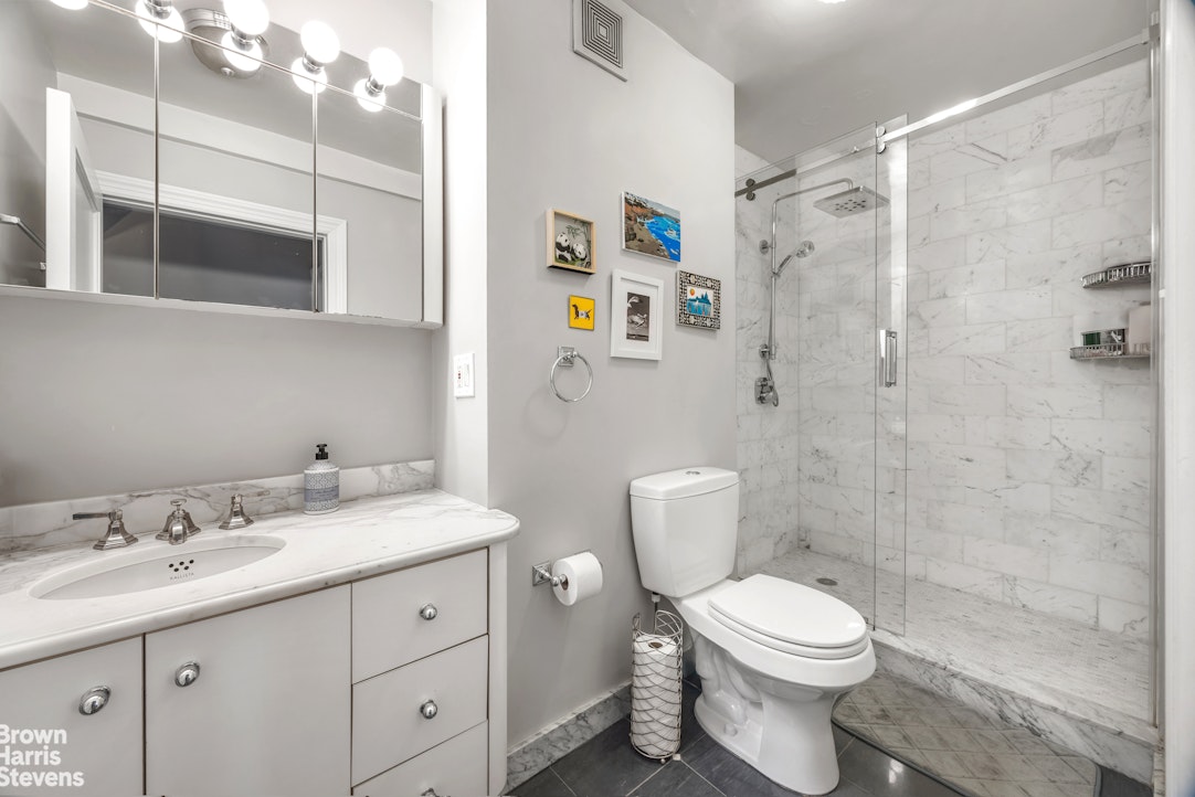 227 E 57th Street 8cd Property Photo 7