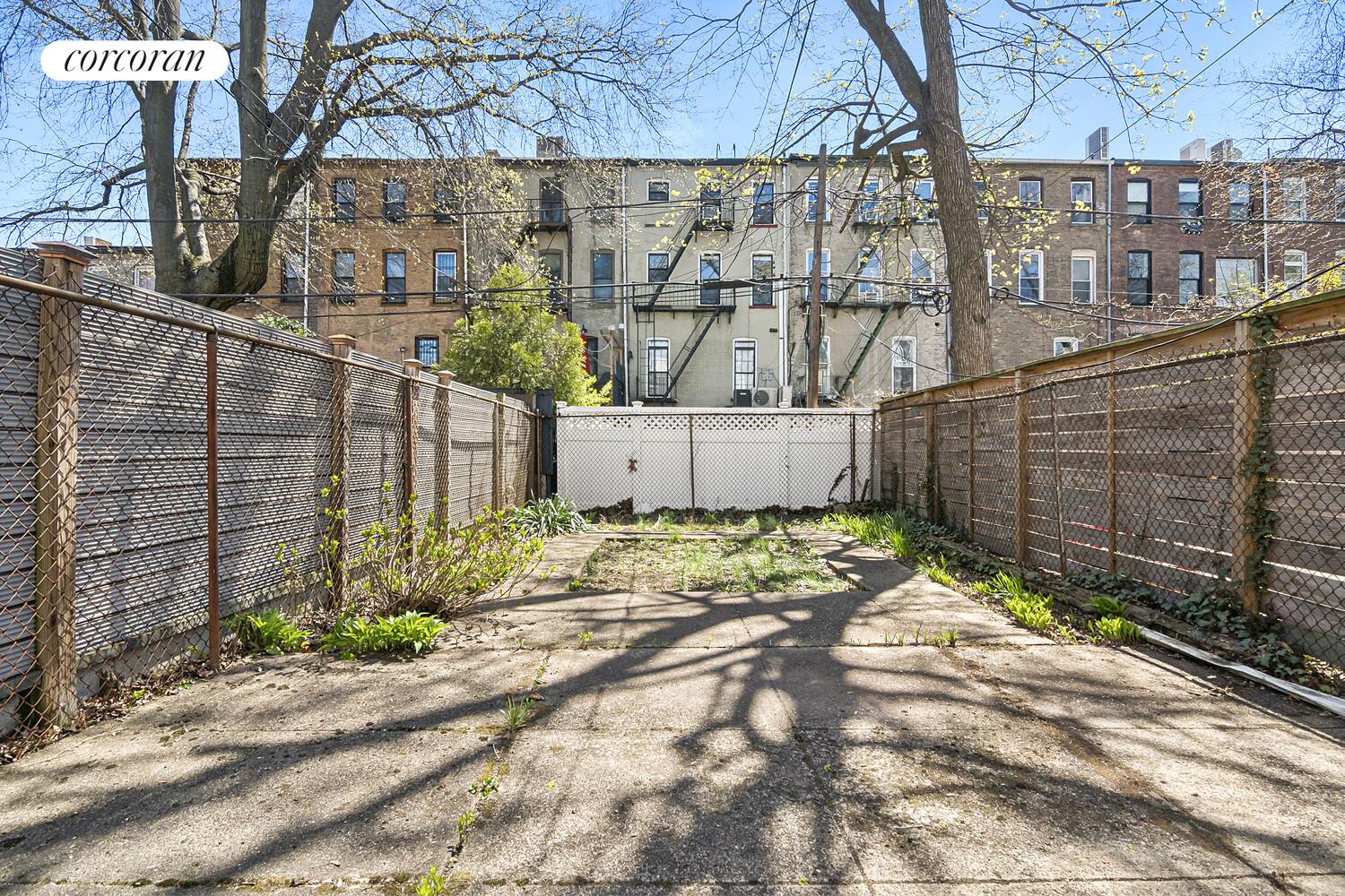 588 Monroe Street Property Photo 10