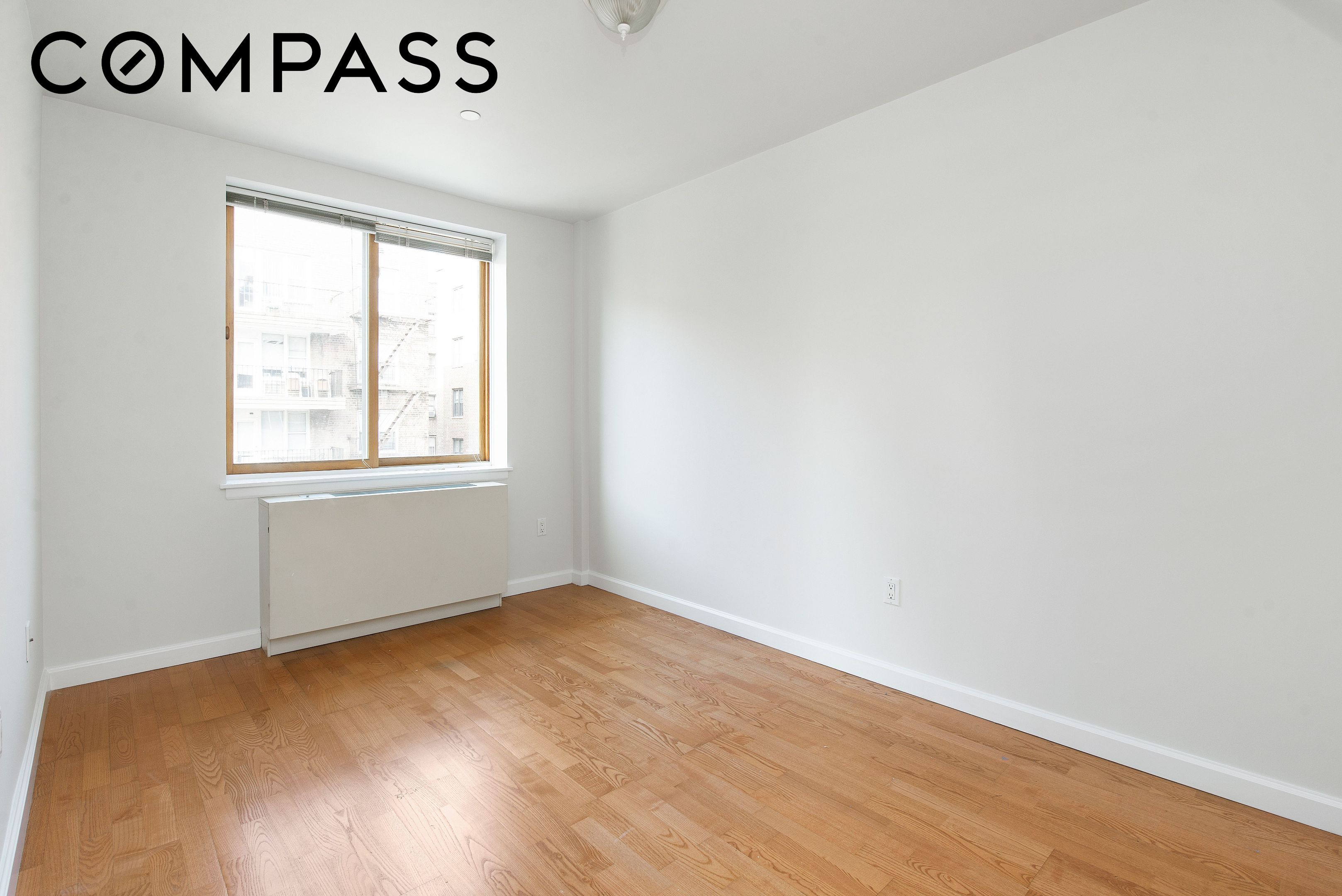 3800 Blackstone Avenue 5s Property Photo 11