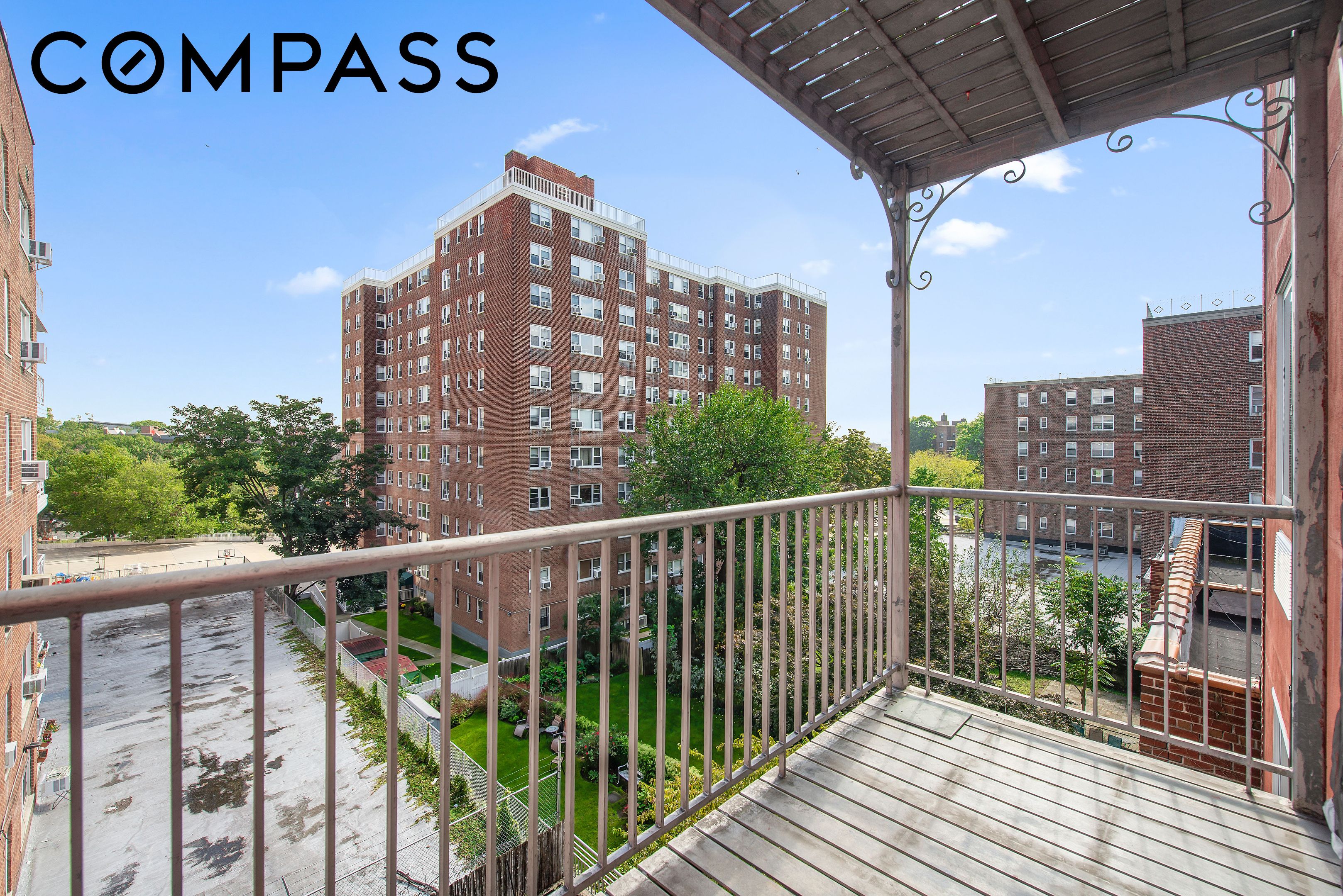 3800 Blackstone Avenue 5s Property Photo 12