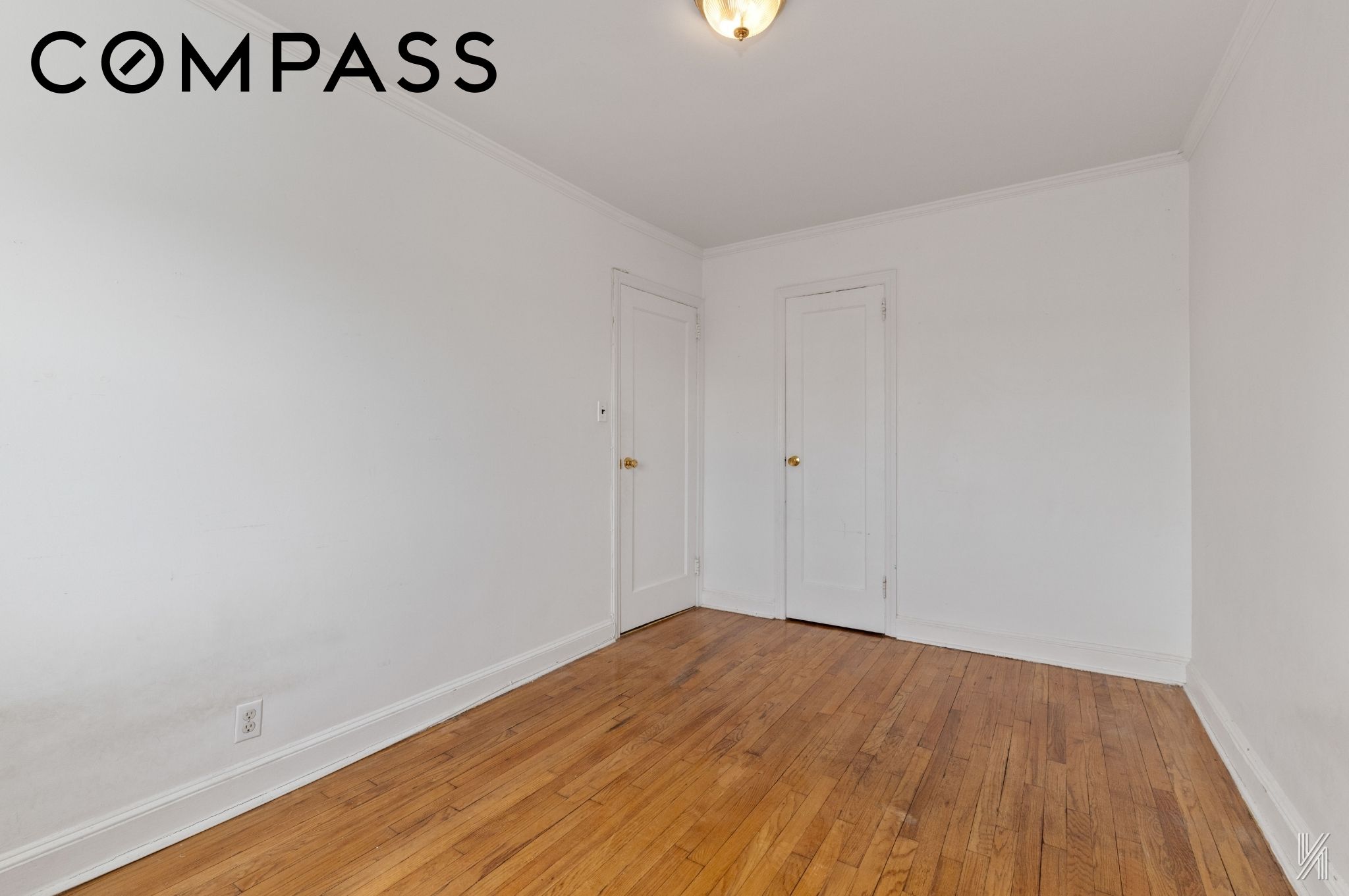 20-29 28th Street Property Photo 15