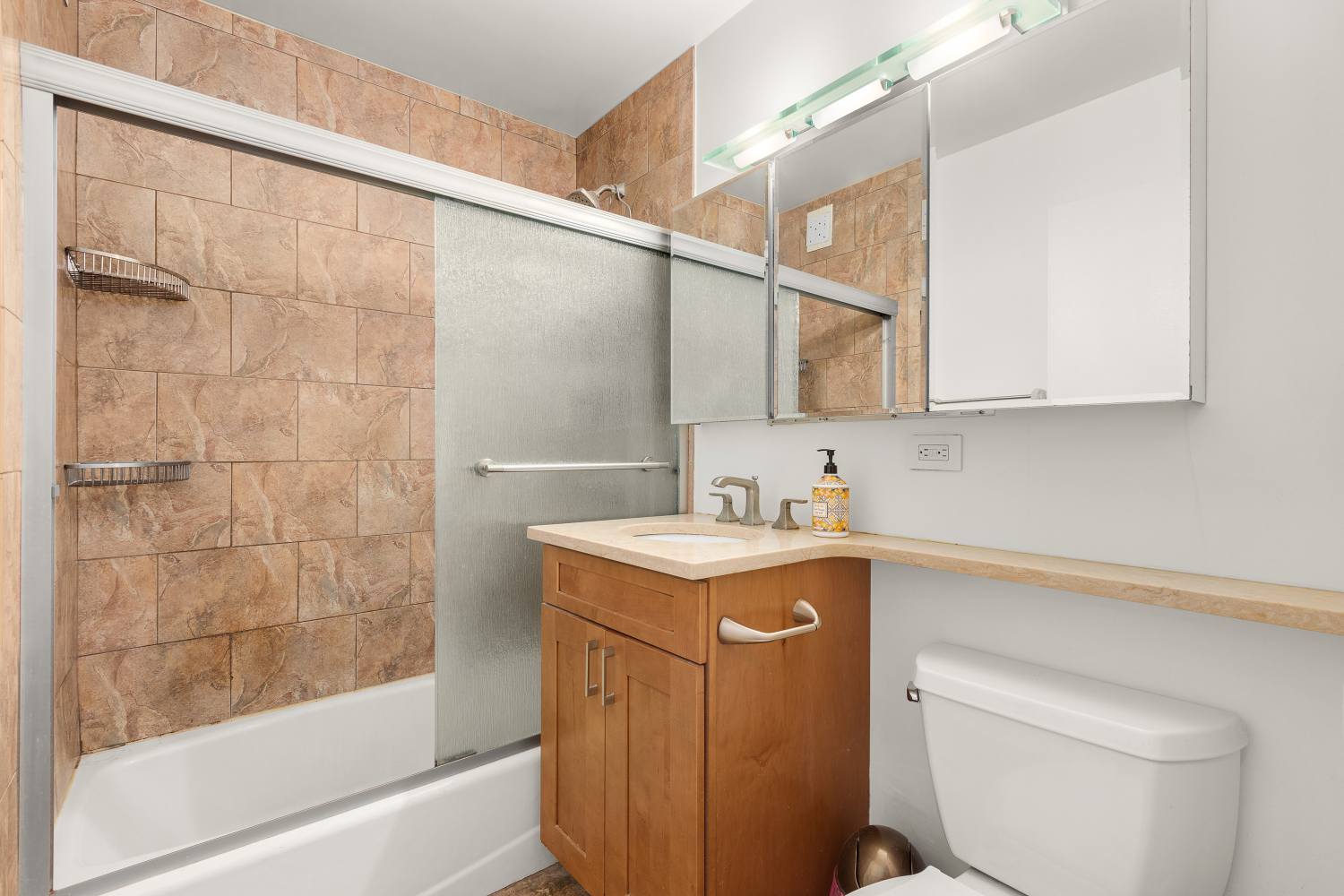 1641 3rd Avenue 16c Property Photo 5