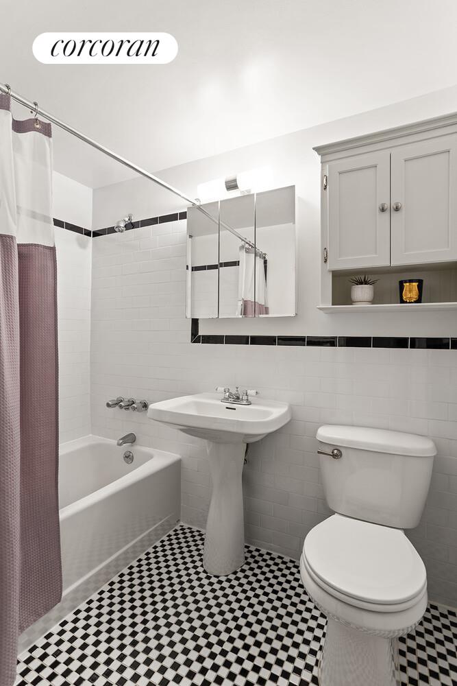 361 Clinton Avenue 3a Property Photo 8