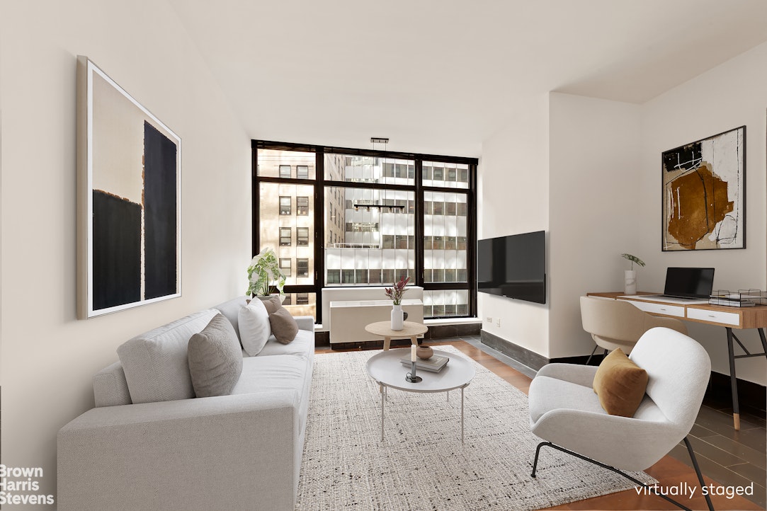 40 BROAD Street 18D Property Photo 1