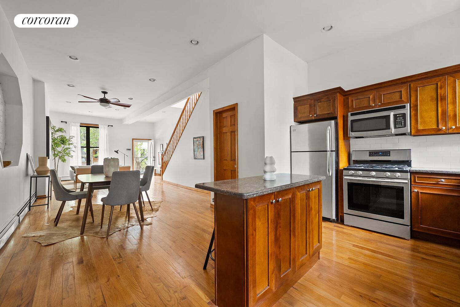 366 A Monroe Street Property Photo 1