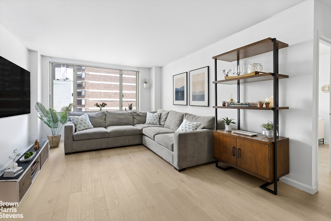 130 W 67TH Street 9C Property Photo 1