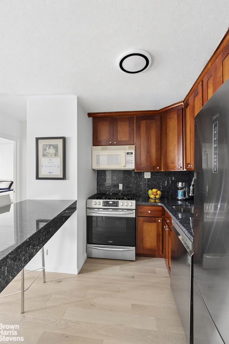 130 W 67th Street 9c Property Photo 3