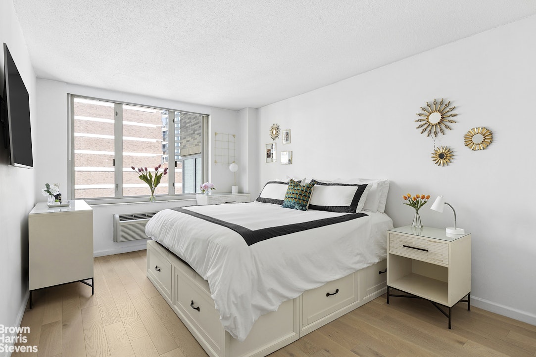 130 W 67th Street 9c Property Photo 5