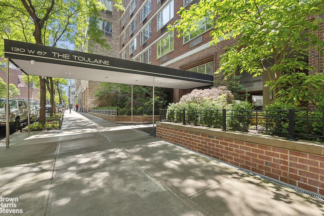 130 W 67th Street 9c Property Photo 15