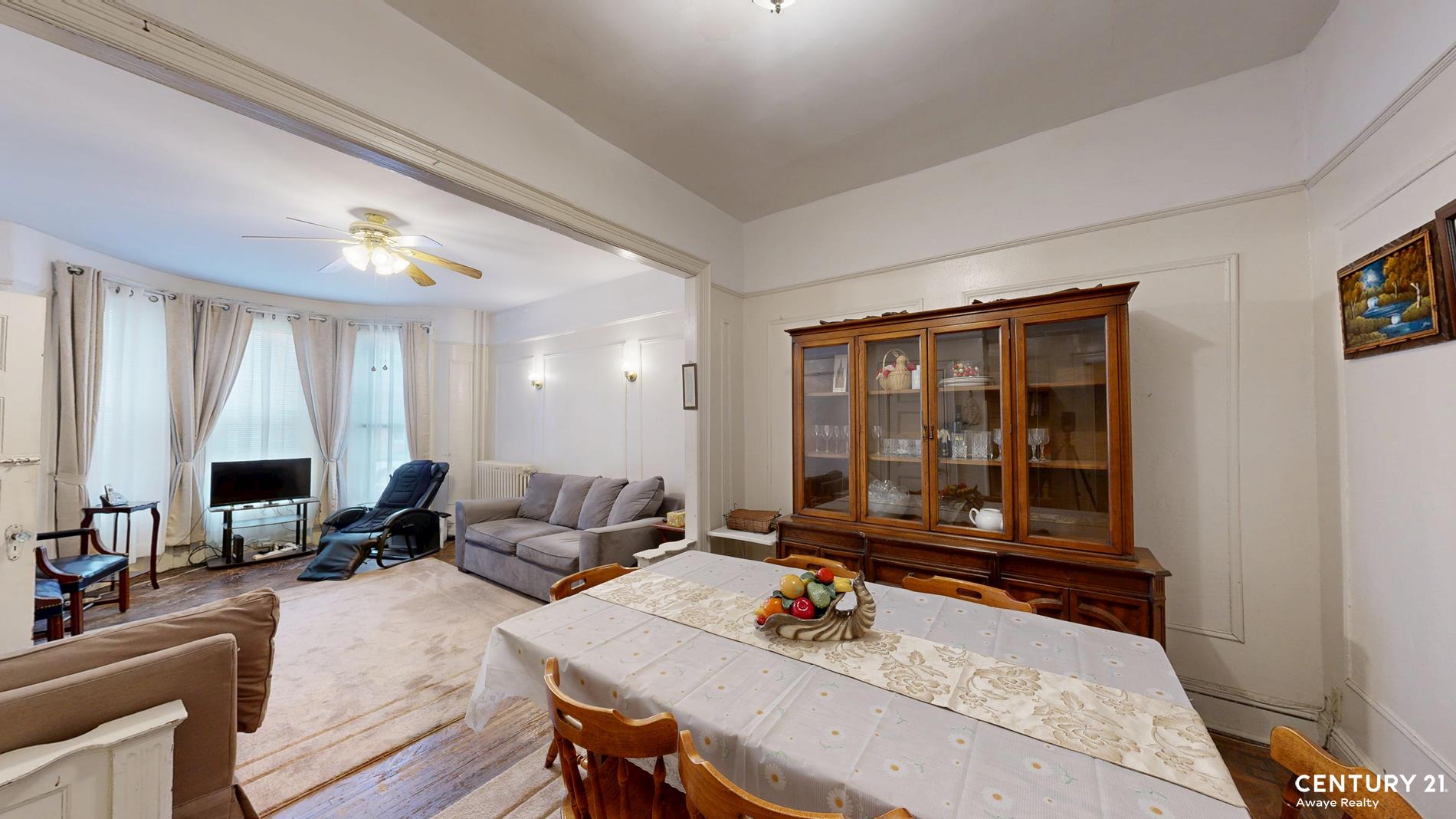 900 Brooklyn Avenue Property Photo 3