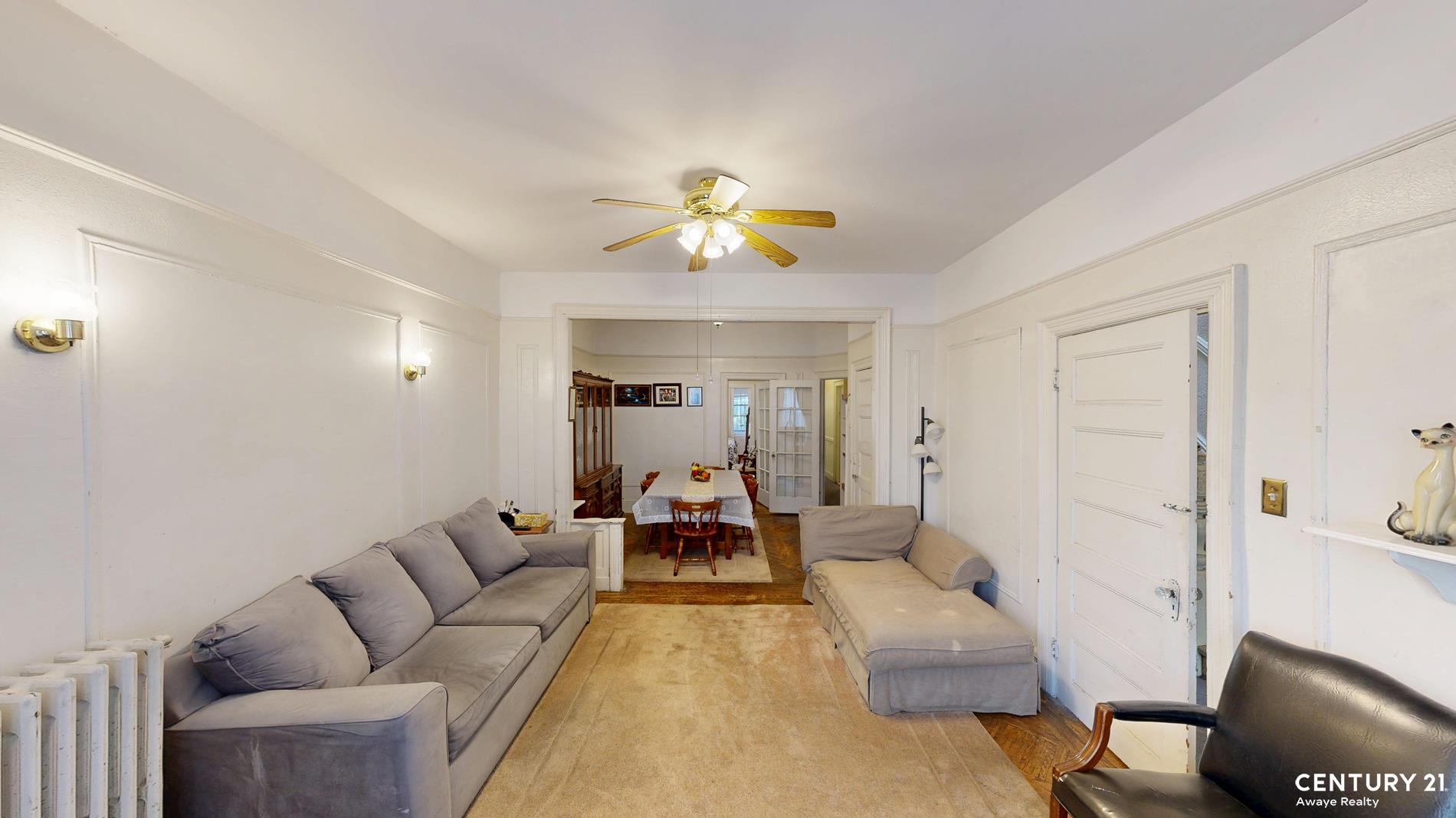 900 Brooklyn Avenue Property Photo 4