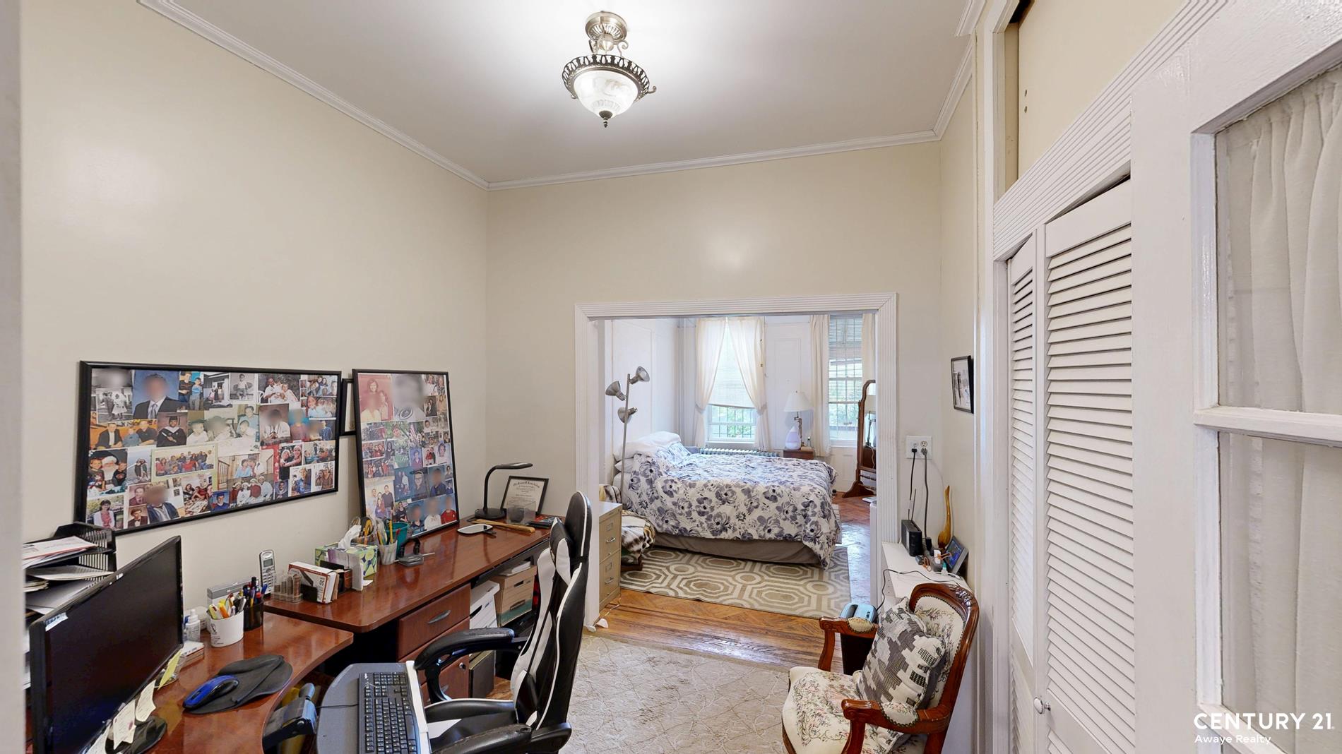 900 Brooklyn Avenue Property Photo 5
