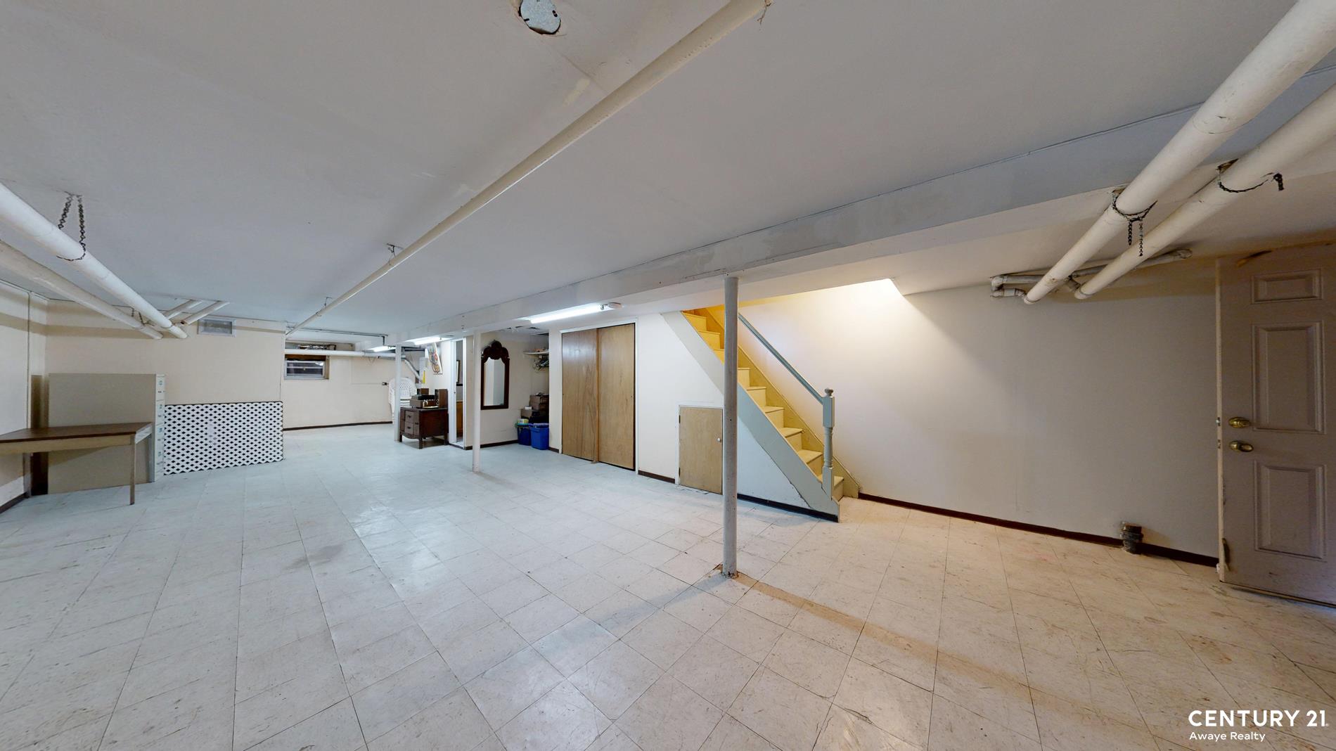 900 Brooklyn Avenue Property Photo 18