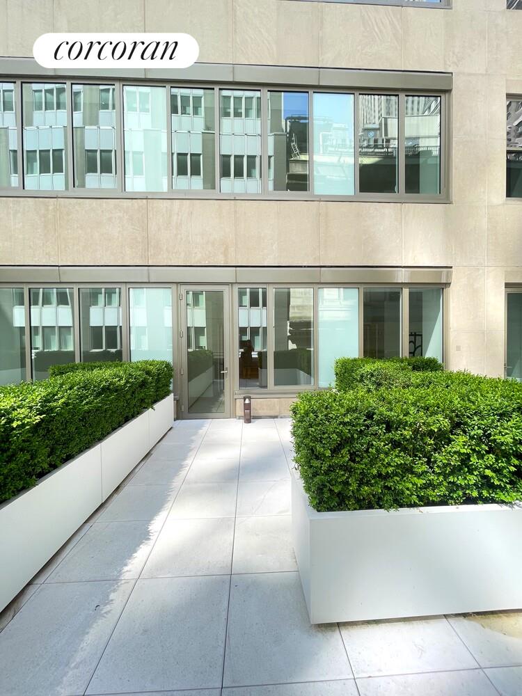 1 Wall Street 817 Property Photo 8