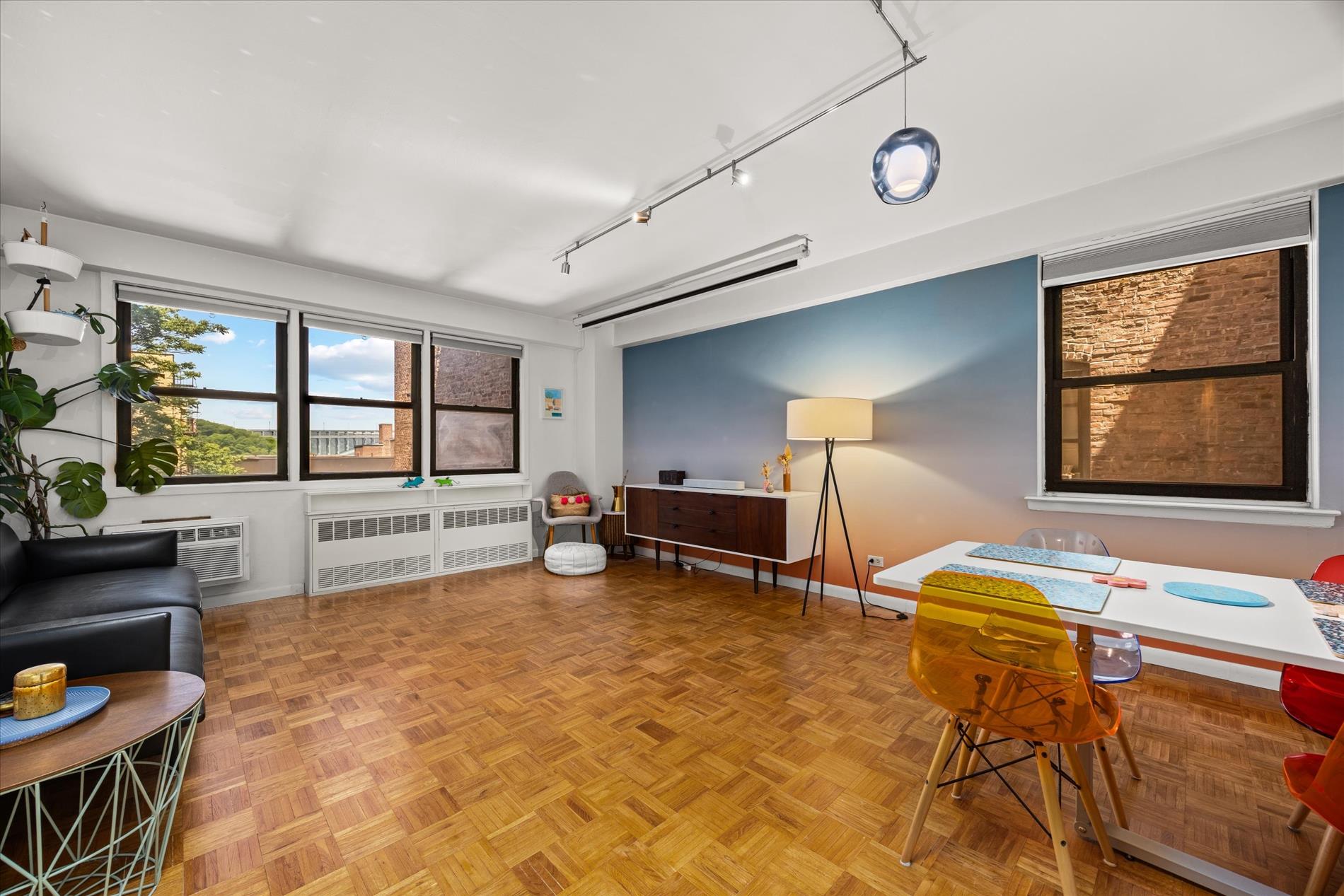 579 W 215th Street 5-C Property Photo 1
