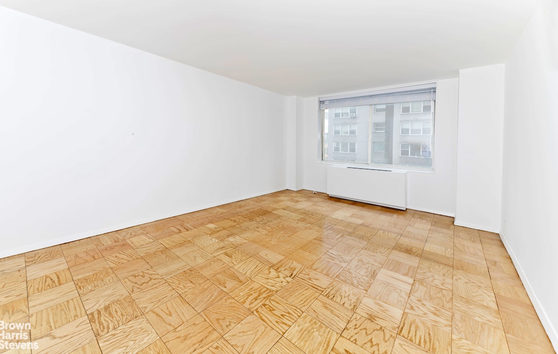 220 E 65th Street 9m Property Photo 5
