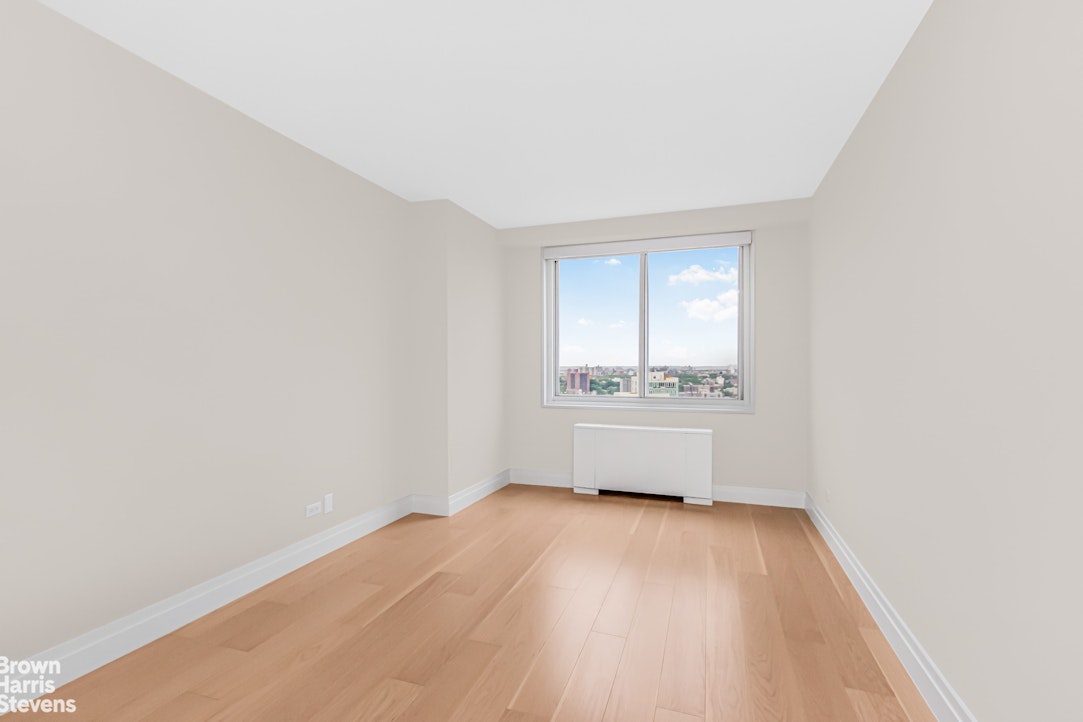 3333 Henry Hudson Parkway 18c Property Photo 5