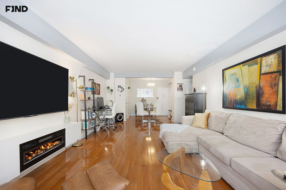 200 E 36th Street 2-C Property Photo 1