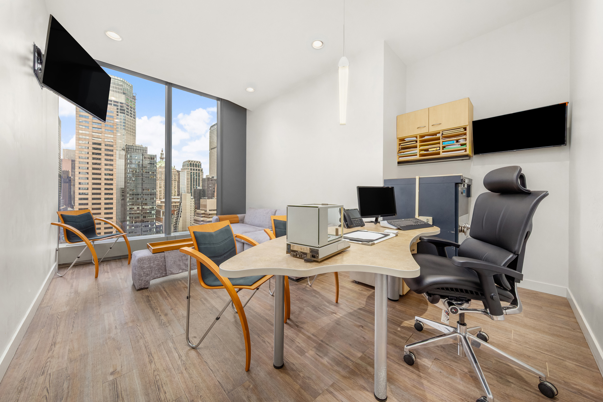 50 W 47TH Street 20E Property Photo 1
