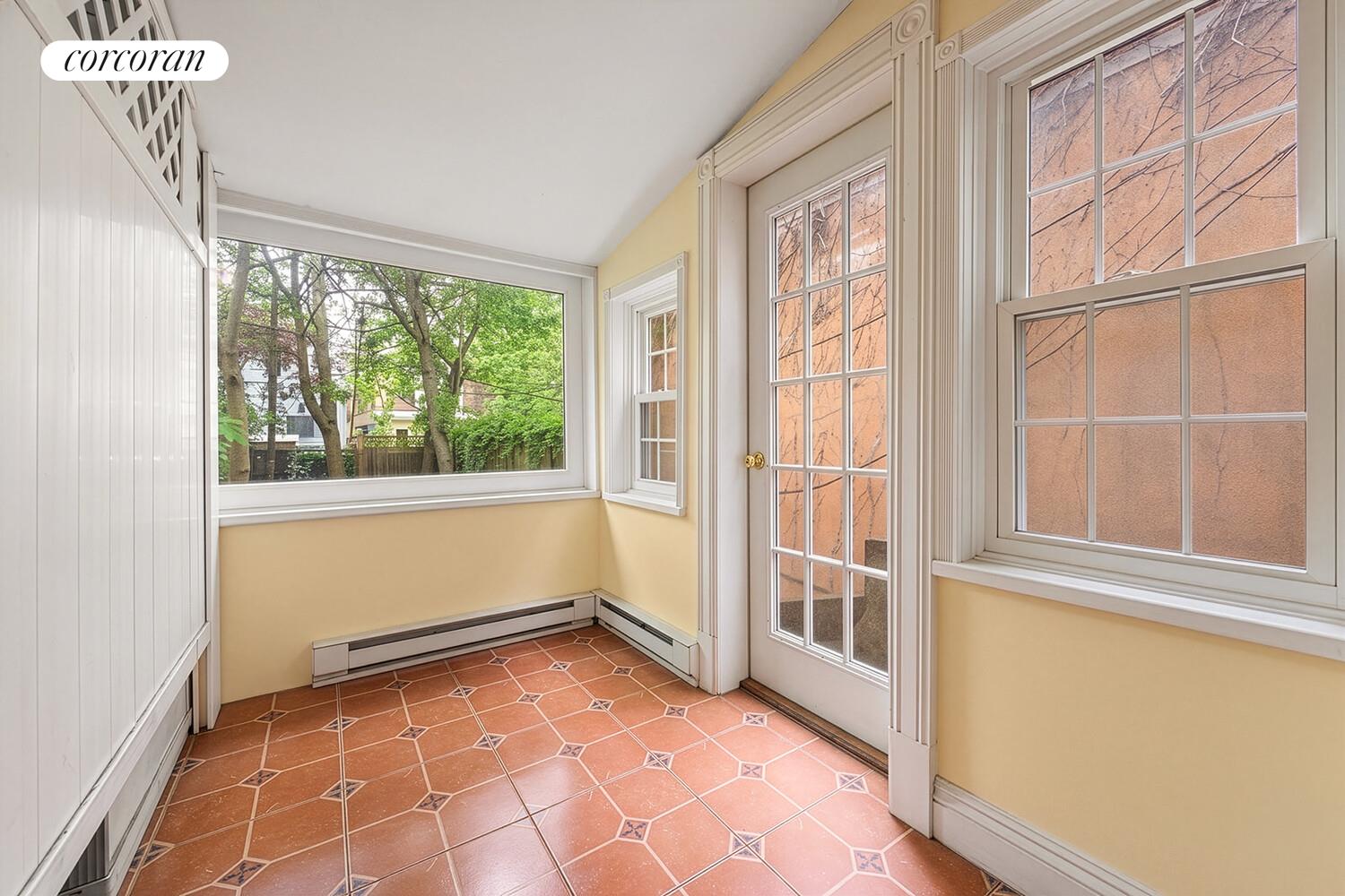 637 Baltic Street Property Photo 4