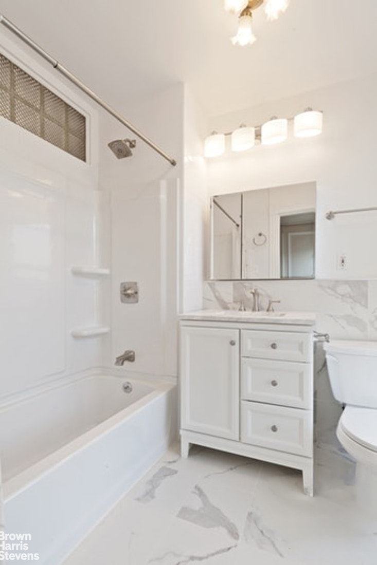 28 8th Avenue Property Photo 15