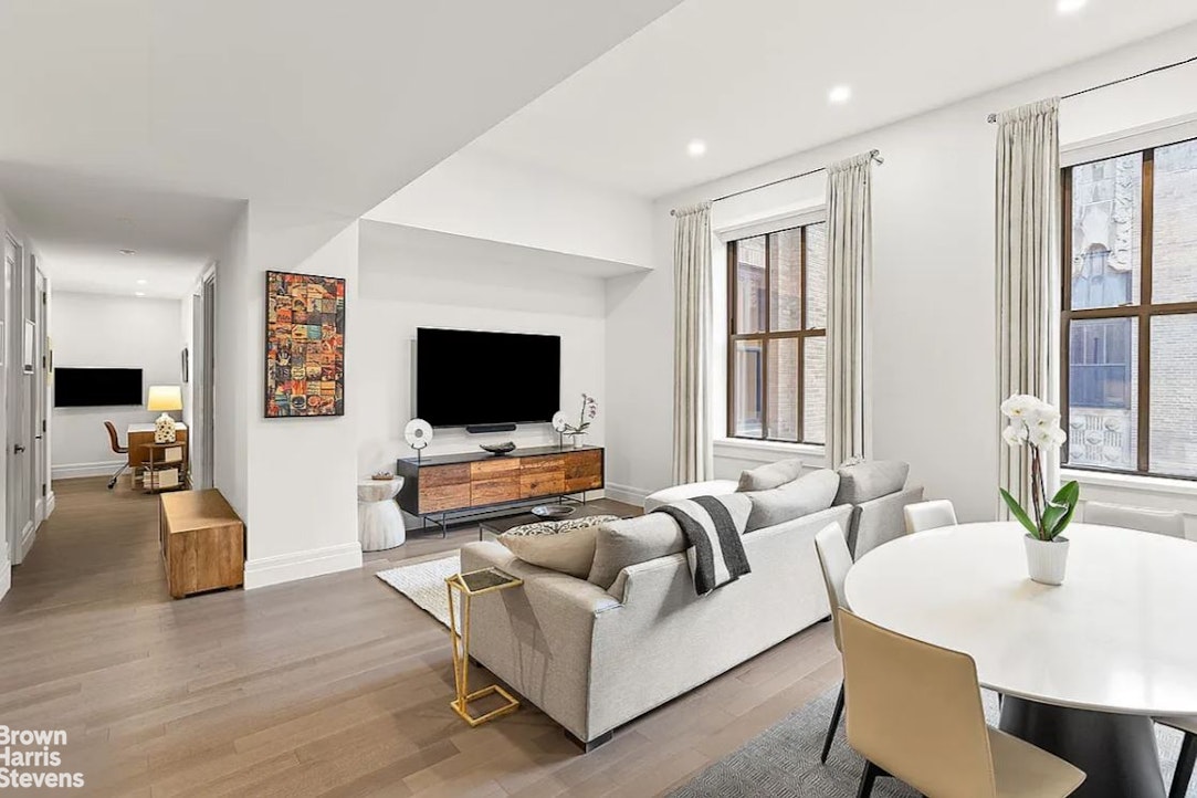 100 BARCLAY Street 17J Property Photo 1
