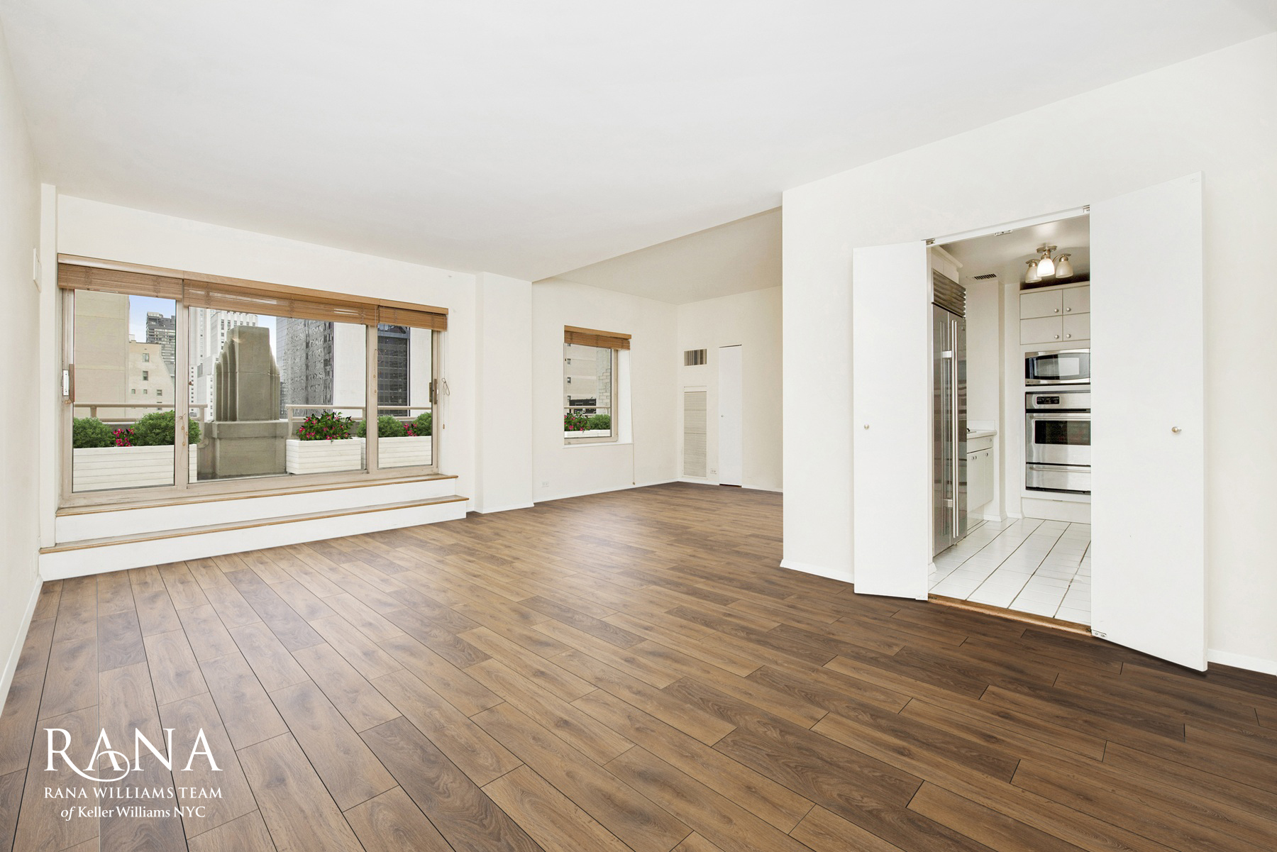 106 Central Park S 22G Property Photo 1