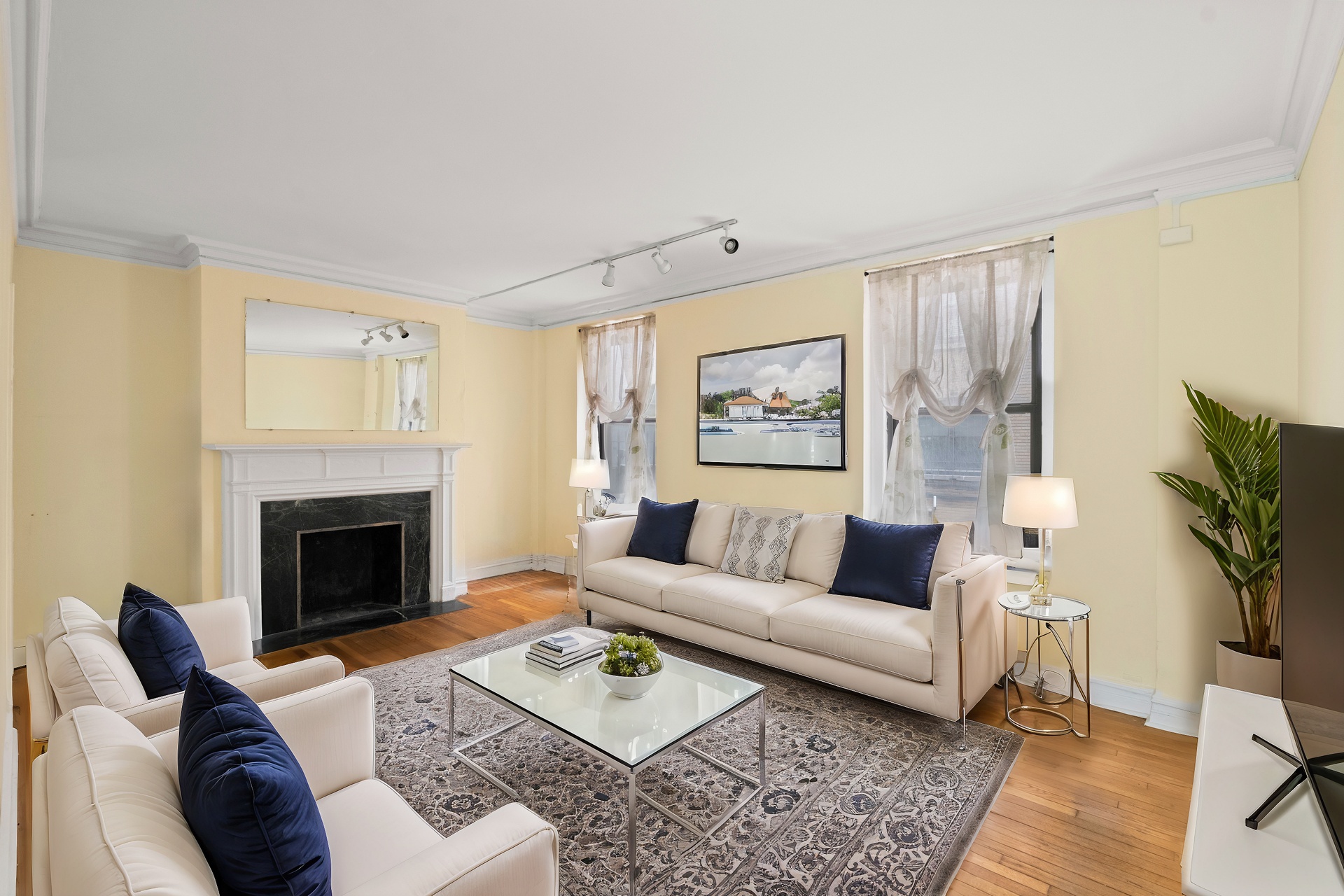 135 W 58th Street 1-C Property Photo 1