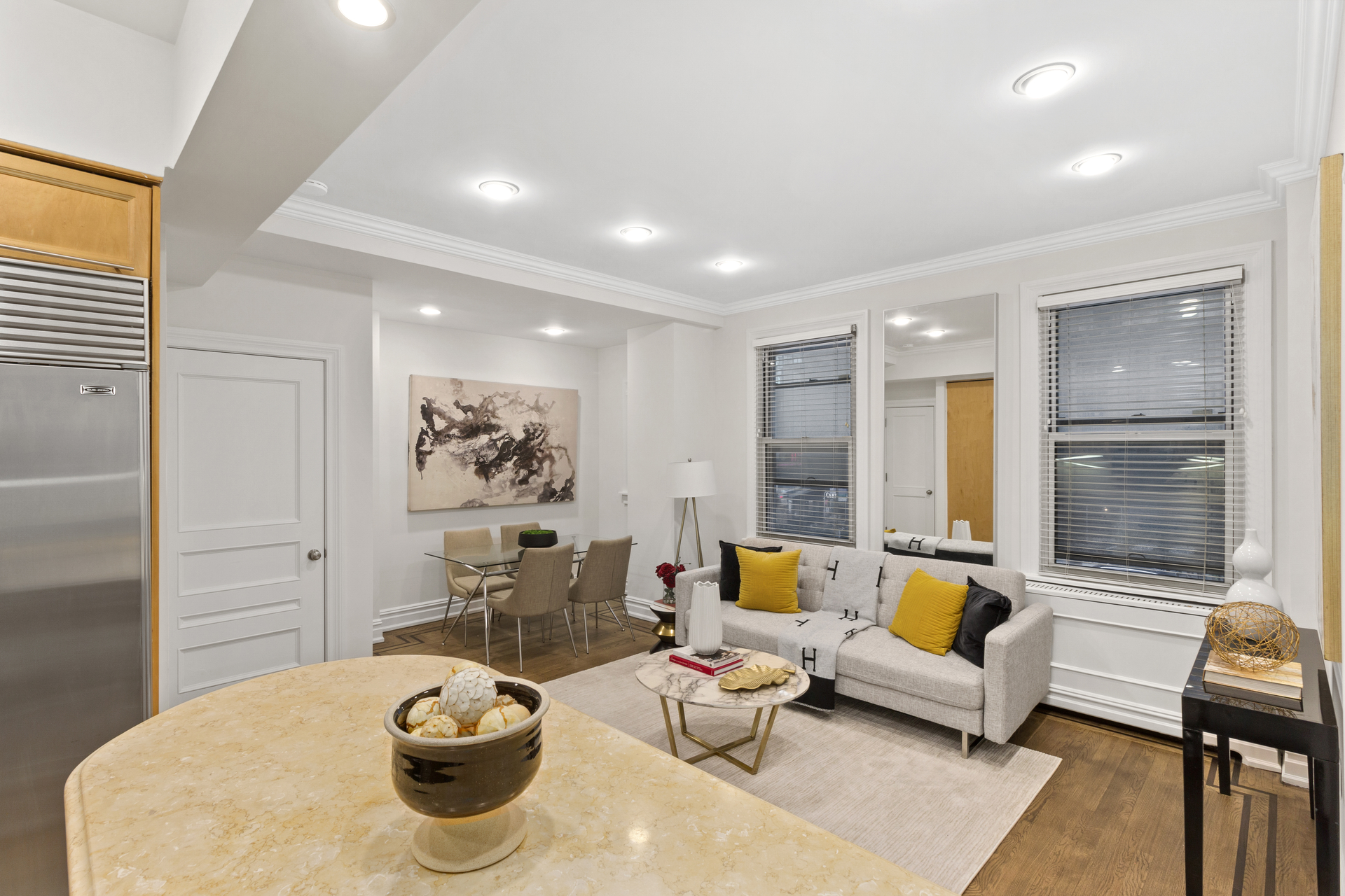 171 W 57TH Street 2A Property Photo 1