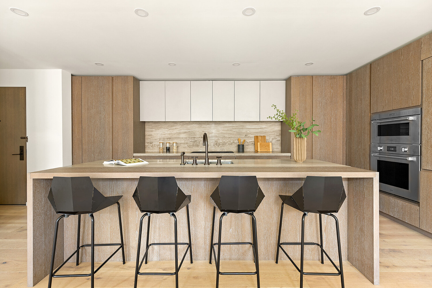 66 CLINTON Street 6A Property Photo 1