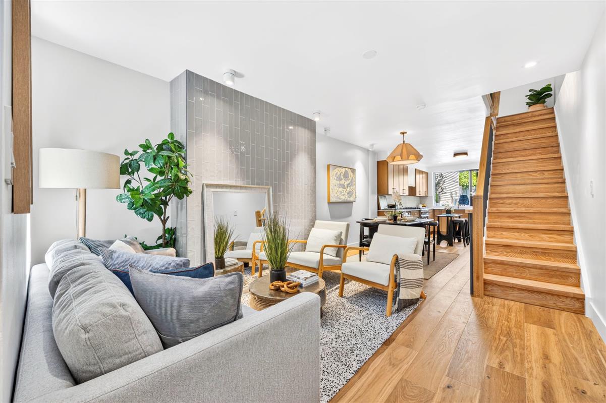205a Chauncey Street Property Photo 1