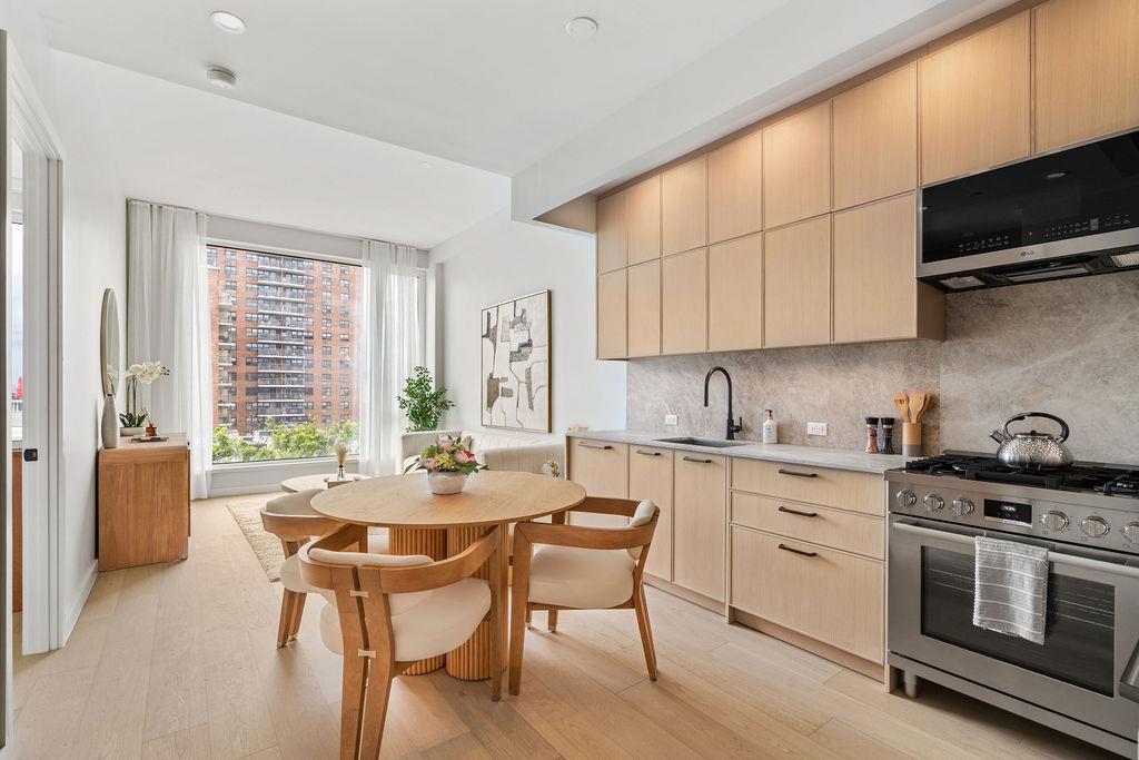 445 5th Avenue 4-a Property Photo 1