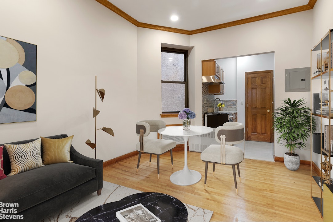 121 E 10th Street 2c Property Photo 5
