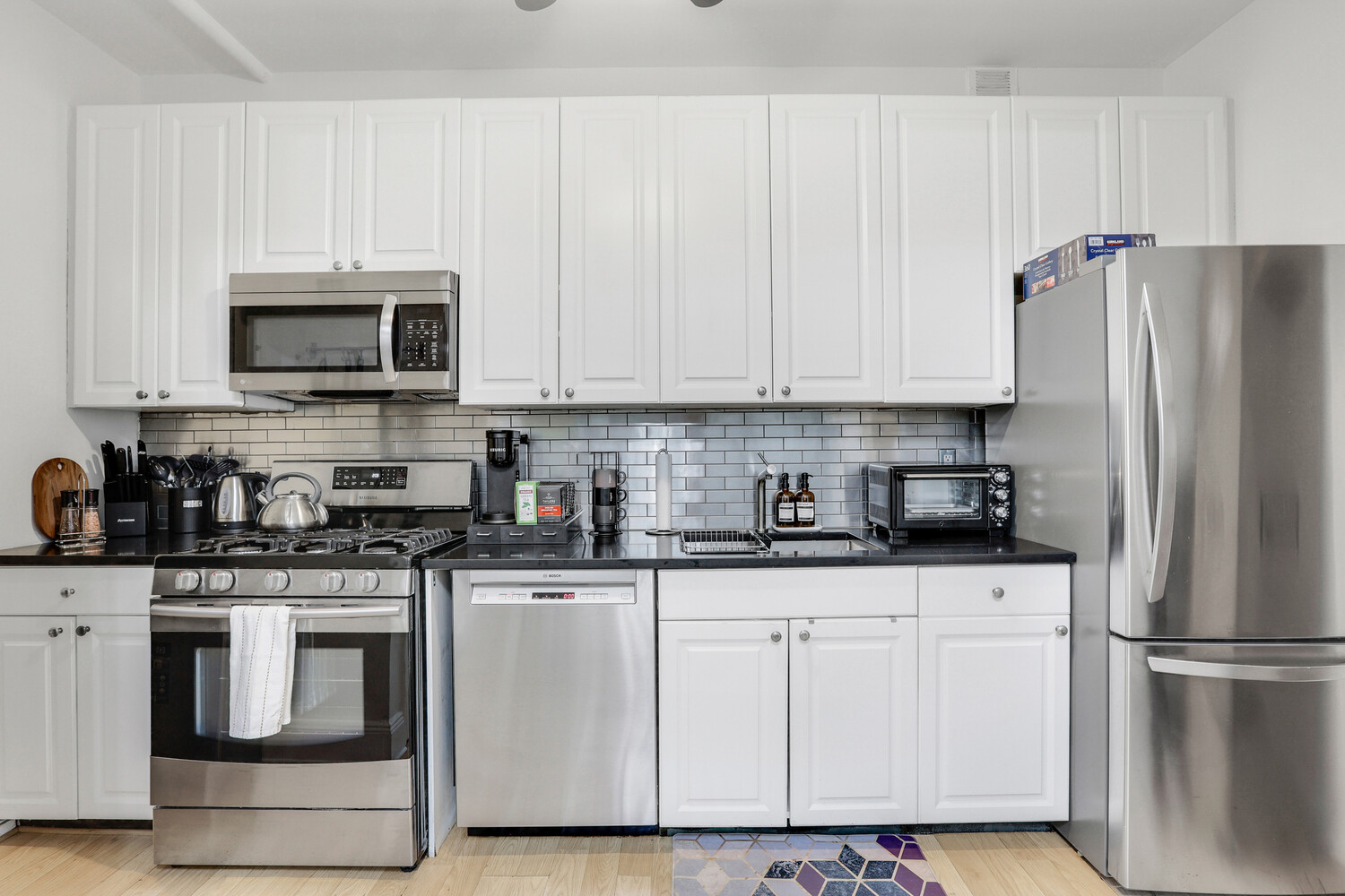 56 Court Street 2b Property Photo 4