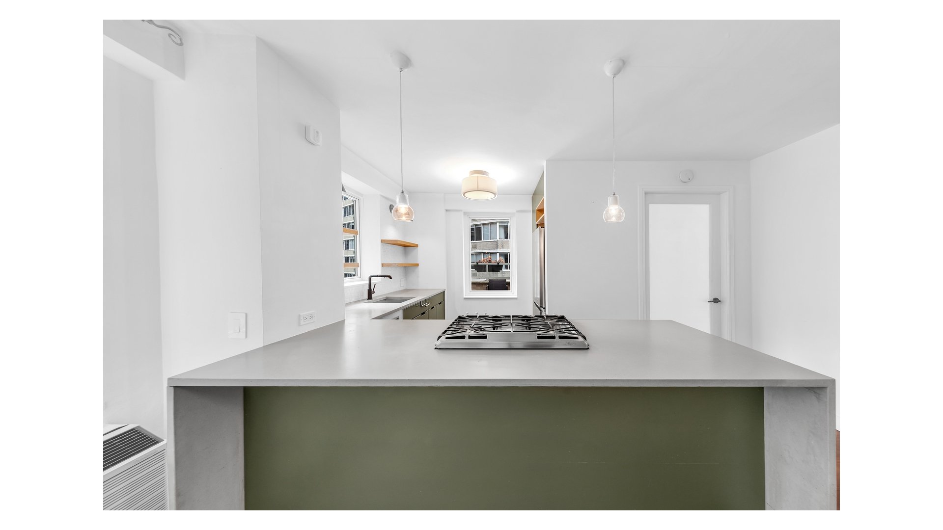 411 E 53RD Street 14B Property Photo 1