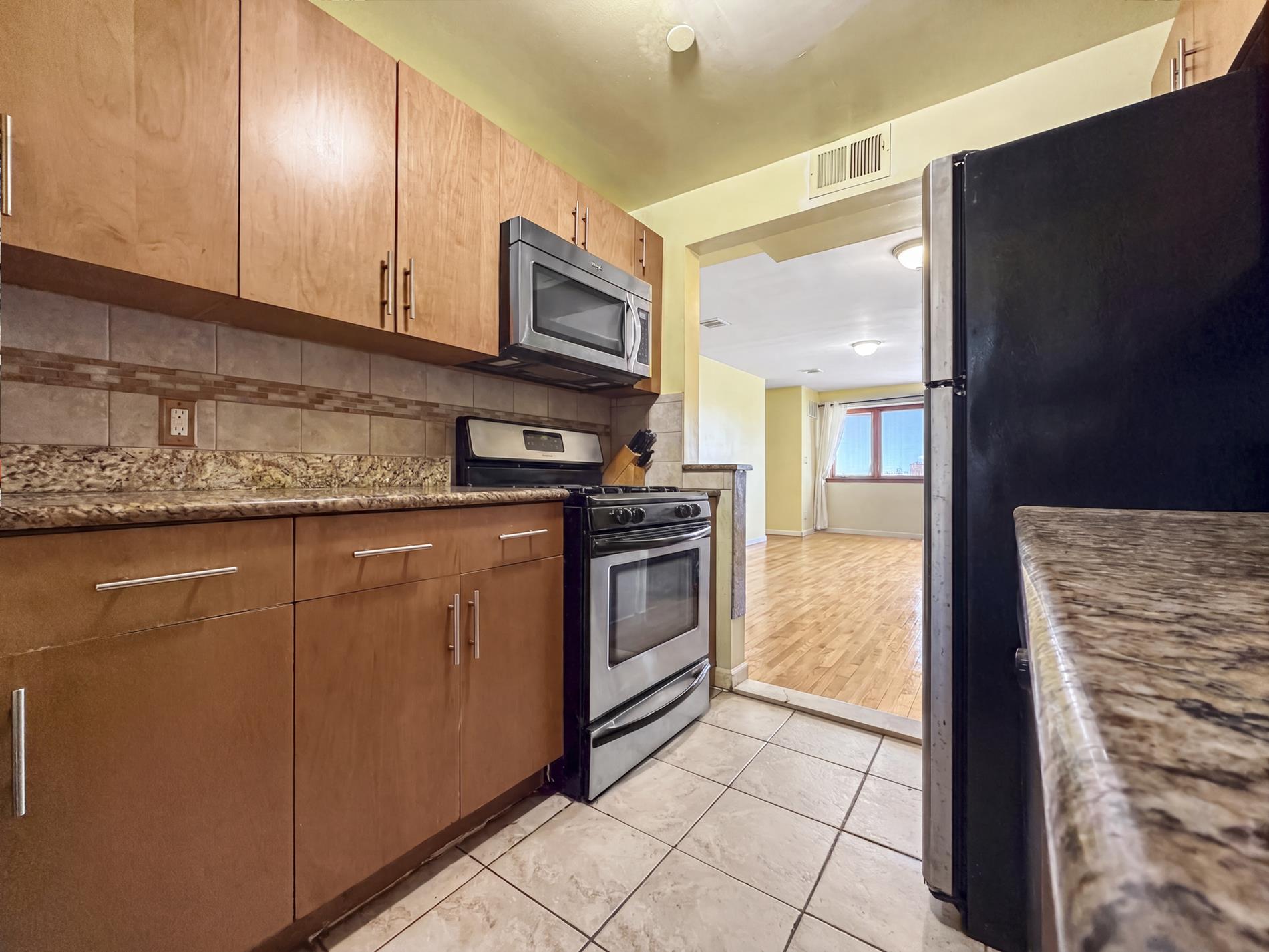339 Ave P 6-b Property Photo 8