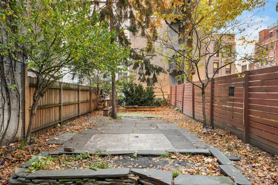 362 W 30TH Street HOUSE Property Photo 1